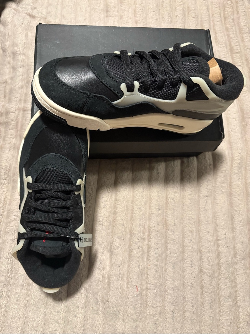 Air Jordan 4 RM- Black and Cream Casual BNWT AT-8/93 size 6.5Y